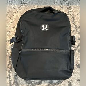 Rare Lululemon New Crew backpack black/white